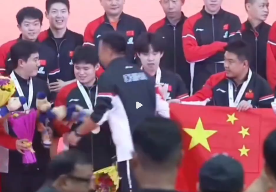 中国队派出, 现在改摸小